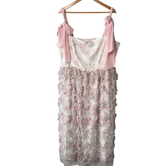 The Delfina Ribbon Dress in a Soft Petal Pink Floral Maternity Occasion Dress 3X - Picture 5 of 16
